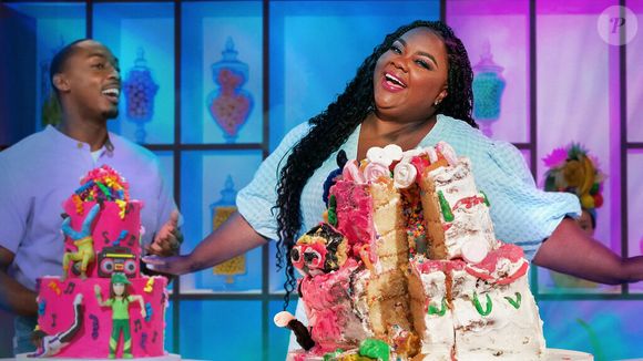 Mandou Bem (Nailed It): é o 'MasterChef dos desastres. Participantes amadores tentam replicar bolos e doces complexos — e o resultado raramente é comestível. O humor vem justamente da tragédia culinária: é o caos açucarado que deu certo