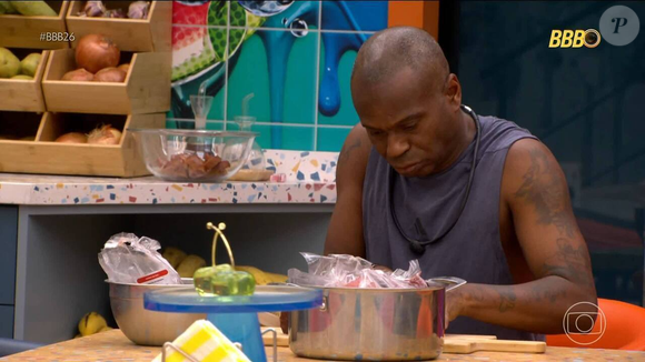 Feijoada de Capetinha no 'BBB 26' gerou polêmica por 'carne dura' e 'temperinho' especial