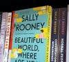 A editora britânica Faber anunciou que não poderia mais distribuir os livros de Sally Rooney no Reino Unido após a escritora manifestar apoio ao grupo Palestine Action. De acordo com informações da Veja, a decisão motivou uma carta aberta assinada por artistas que questionam a retirada das obras das prateleiras e defendem a liberdade de expressão