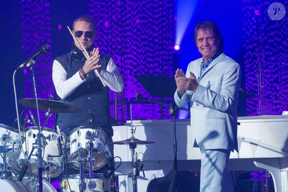 Filho de Roberto Carlos, Dudu Braga foi acionado na Justiça por não pagar cotas do condomínio