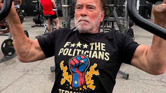 Arnold Schwarzenegger, aos 78 anos, não abre mão de ir à academia