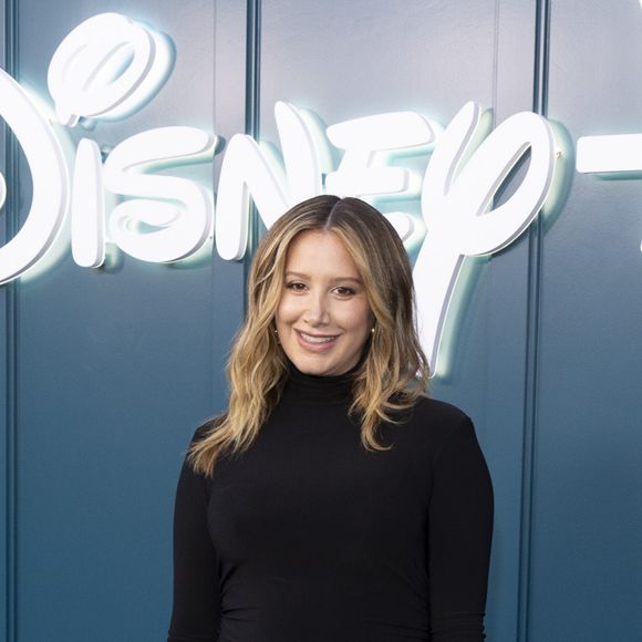 No começo do ano, Ashley Tisdale anunciou que estava à espera da segunda filha, que veio ao mundo em setembro! O curioso é que Vanessa Hudgens, com quem contracenou em 'High School Musical', também anunciou pertinho...