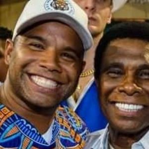 O segundo filho de Neguinho da Beija-Flor é JR Marcondes, de 42 anos