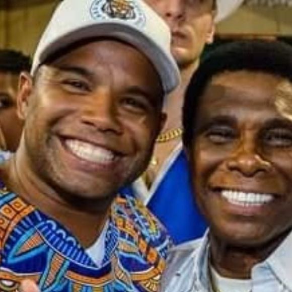 O segundo filho de Neguinho da Beija-Flor é JR Marcondes, de 42 anos