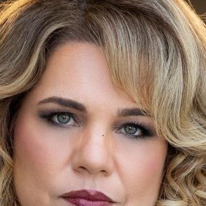 A vilã Pilar, de 'Quem Ama Cuida', pode até disputar fortuna na ficção, mas na vida real Isabel Teixeira revelou que seus maiores tesouros estão ligados à memória, à literatura e às heranças culturais deixadas pela família