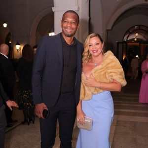 Casamento de Eder Militão e Tainá Castro contou com a presença do ex-jogador Juan