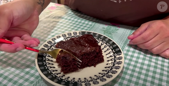 Ingredientes do bolo também priorizam as baixas calorias, como o açúcar demerara e cacau em pó 70%