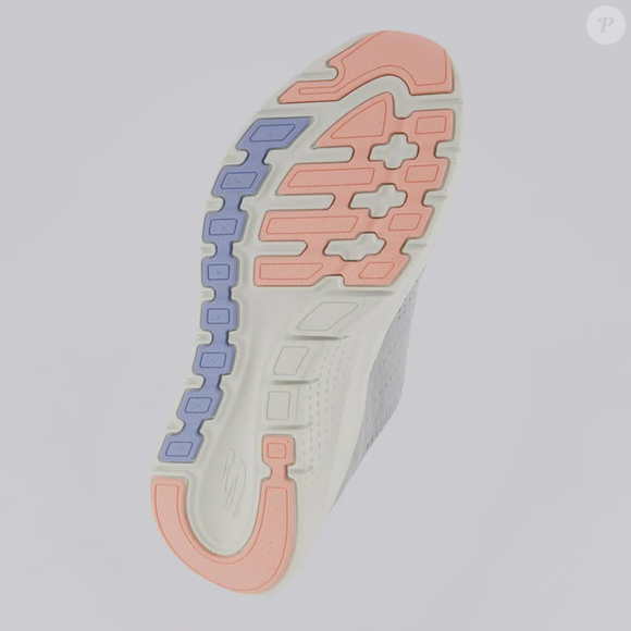 Conforto inteligente: tecnologia da linha Arch Fit melhora a distribuição do peso corporal ao caminhar