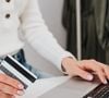 Na Coreia do Sul, tem-se popularizado os chamados "sites da dopamina", plataformas que reproduzem toda a experiência de fazer uma compra, mas sem que ela realmente aconteça