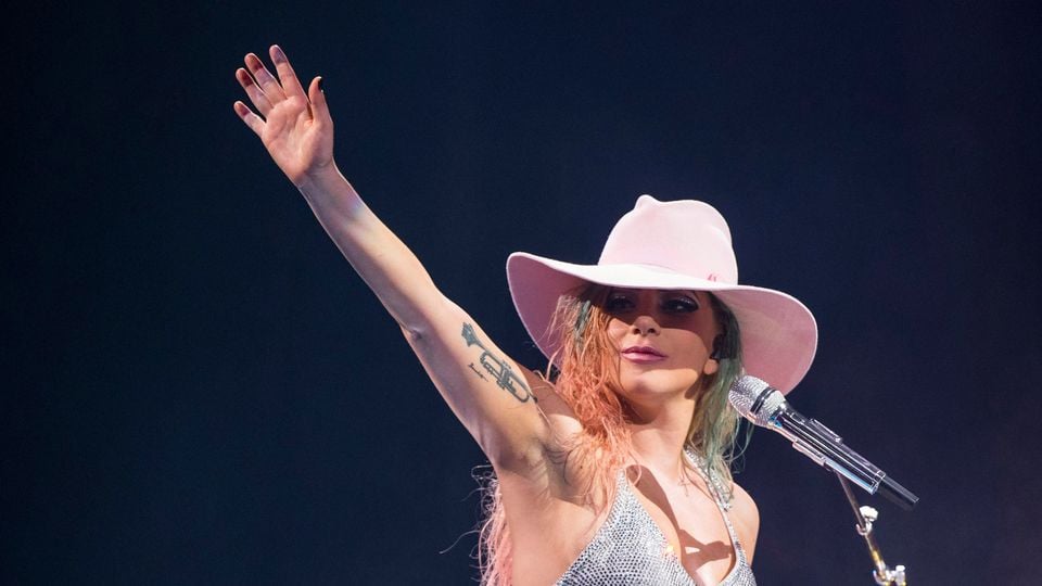 Fibromialgia: entenda a doença sem cura que fez Lady Gaga cancelar show
