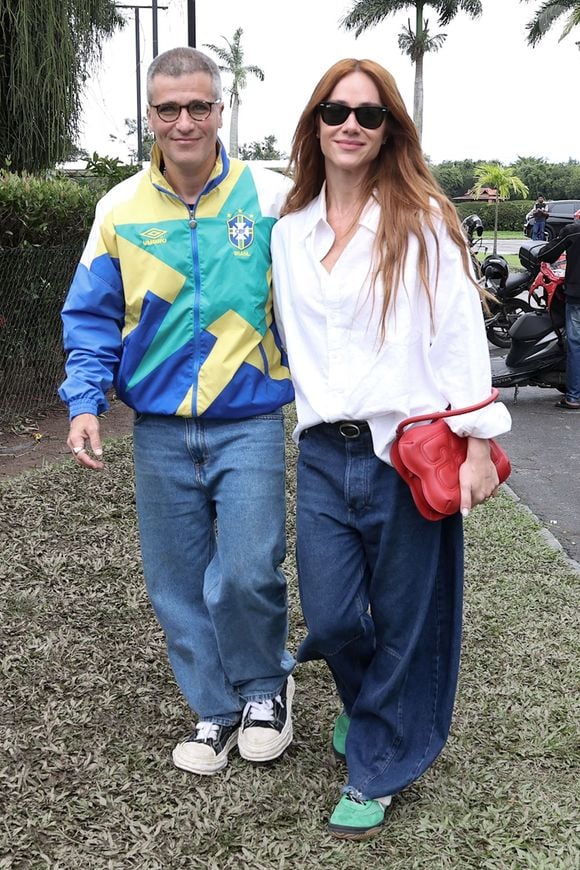 Giovanna Ewbank e Bruno Gagliasso vão juntos votar para presidente nas eleições 2026