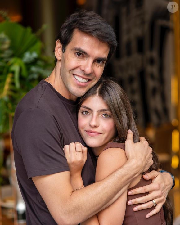 Já nesta quinta-feira, dia 23, Kaká está celebrando o aniversário de 15 anos da filha Bella