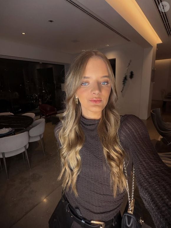 Rafaella Justus caprichou no look para ir a um aniversário de família na noite desta quarta-feira (29)