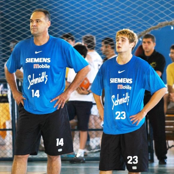 'O que ele queria é que eu fosse feliz', contou Filipe Schmidt ao lembrar da reação de Oscar Schmidt quando decidiu não seguir os passos do pai no esporte