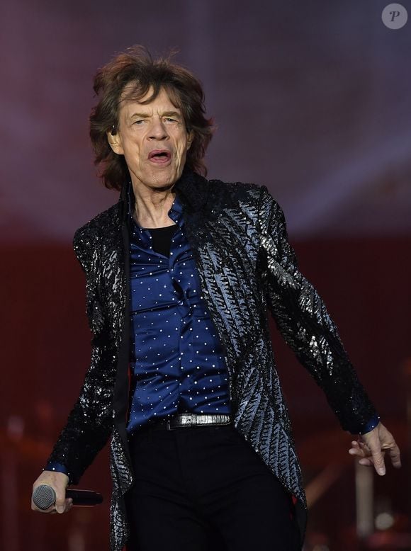 Pai de Mick Jagger era professor de educação física e o ensinou a se movimentar desde cedo para evitar a flacidez com o envelhecimento