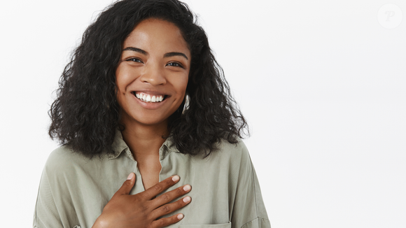 Dizer “por favor” e “obrigado” vai além da educação e revela traços profundos de personalidade, segundo a psicologia