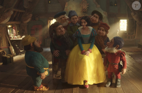 O novo filme de 'Branca de Neve', repleto de polêmicas, chega aos cinemas nesta quinta-feira (20).