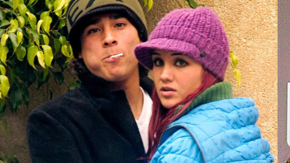 'Não estava na minha melhor fase': poucos vão lembrar, mas o goleiro 'muralha' do México - e recordista de Copas! - Guillermo Ochoa viveu tórrido romance com Dulce Maria, do 'RBD'