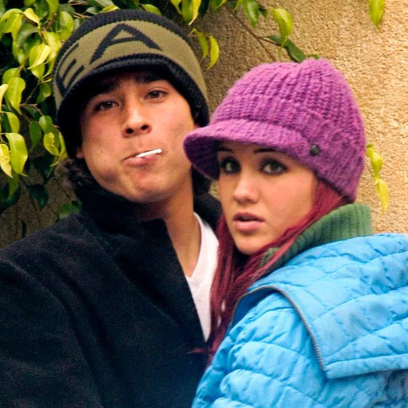 'Não estava na minha melhor fase': poucos vão lembrar, mas o goleiro 'muralha' do México - e recordista de Copas! - Guillermo Ochoa viveu tórrido romance com Dulce Maria, do 'RBD'