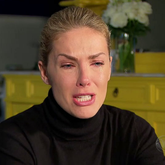 2016 - Ana Hickmann relembra tentativa de homicídio de fã