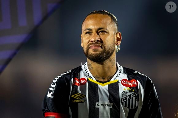 Depois da partida, Neymar acabou discutindo com alguns jornalistas na saída do Morumbis