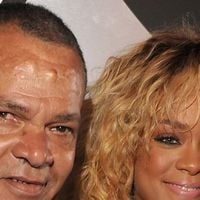 Quem era o pai de Rihanna? Morto aos 70 anos, Ronald Fenty teve relação conturbada com cantora envolvendo agressão à mãe e processo judicial