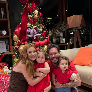 Natal dos famosos: Viih Tube faz foto para celebrar data com Eliezer e os filhos, Lua e Ravi