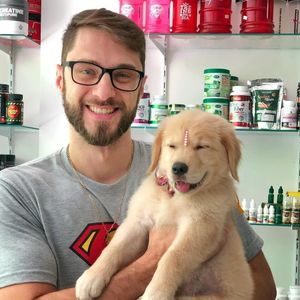 Alexandre Altoe é empresário e influenciador e mora no Espírito Santo, onde tem uma loja de suplementos
