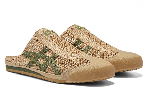 O MEXICO 66 SABOT resgata elementos do LIMBER-UP, lançado em 1961, e do Limber, de 1966, dois modelos que fazem parte da história esportiva da Onitsuka Tiger