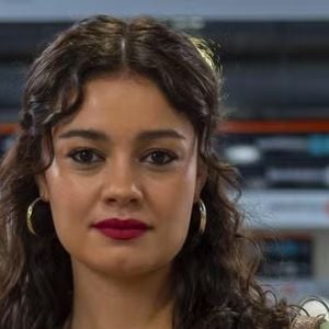 Gerluce deixa claro que Jorginho não vai chegar perto de Joélly (Alana Cabral).