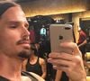 Jonatas Faro revelou em A Fazenda 18 que mantém um relacionamento com um homem fora do reality show da Record