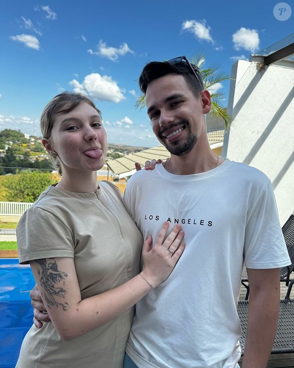 Lucas Borbas e Isabel Veloso postaram um texto de agradecimento à equipe que cuidou de Arthur na UTI