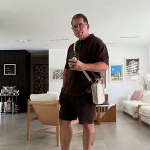 Este é um dos cliques mais recentes de Leandro Hassum, que está super satisfeito com seu corpo e saúde