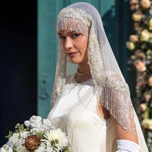Ambientada nos anos 20, "Nobreza do Amor" apresenta nesta quarta-feira (23) o casamento de Virgínia e Mirinho, com a presença de familiares e amigos