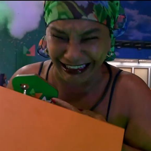 Solange Couto comemora vitória em dinâmica do BBB 26 e garante apartamento após prova de sorte