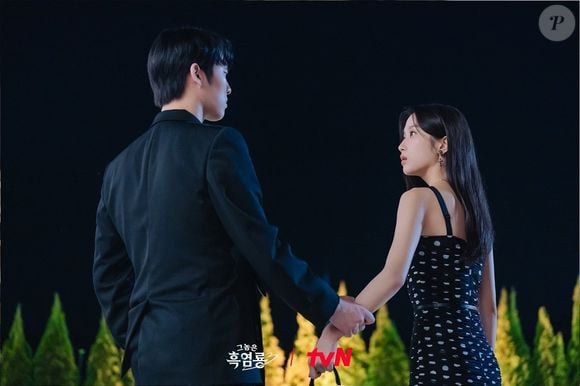 O casal principal de 'Meu Querido Nêmesis' é formado por Moon Ga-young e Choi Hyun-wook