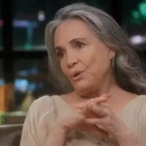 Regina reconheceu que não estava preparada para o cargo e comentou sobre sua breve passagem pela Secretaria de Cultura, mencionando que ficou apenas 74 dias no posto e que não sabia nem onde era sua sala.