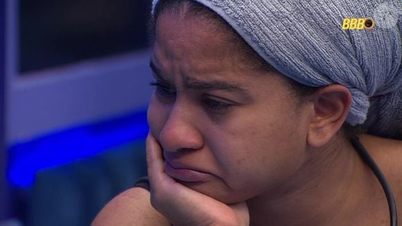 Milena, do 'BBB 26', chora por Samira e dá resposta 'atravessada' a Ana Paula