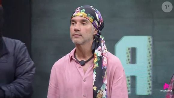 Fernando Sampaio foi indicado diretamente por Dudu Camargo e está na 4ª Roça de A Fazenda 17