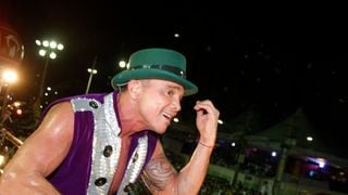 'Vamos viver tudo que a gente puder, porque isso é muito bom. A vida é muito curta': a valiosa lição deixada por Netinho, quase 3 décadas antes da morte por câncer raro; antes da fama, cantor ícone do axé teve infância dolorosa: 'Apanhava muito'