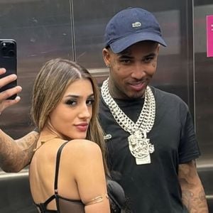 Gato Preto e Bia Miranda tiveram 2025 intenso: grávida, a influencer se envolveu em pancadaria no Rio; depois, viu a filha recém-nascida parar na UTI, e acusou Léo Dias de oportunismo. Depois, Bia acusou Gato Preto de agressão. Os meses passaram e eles voltaram às boas e juntos sofreram um acidente de carro