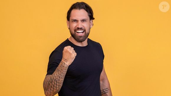 Brigido lidera a intenção de votos na enquete UOL BBB