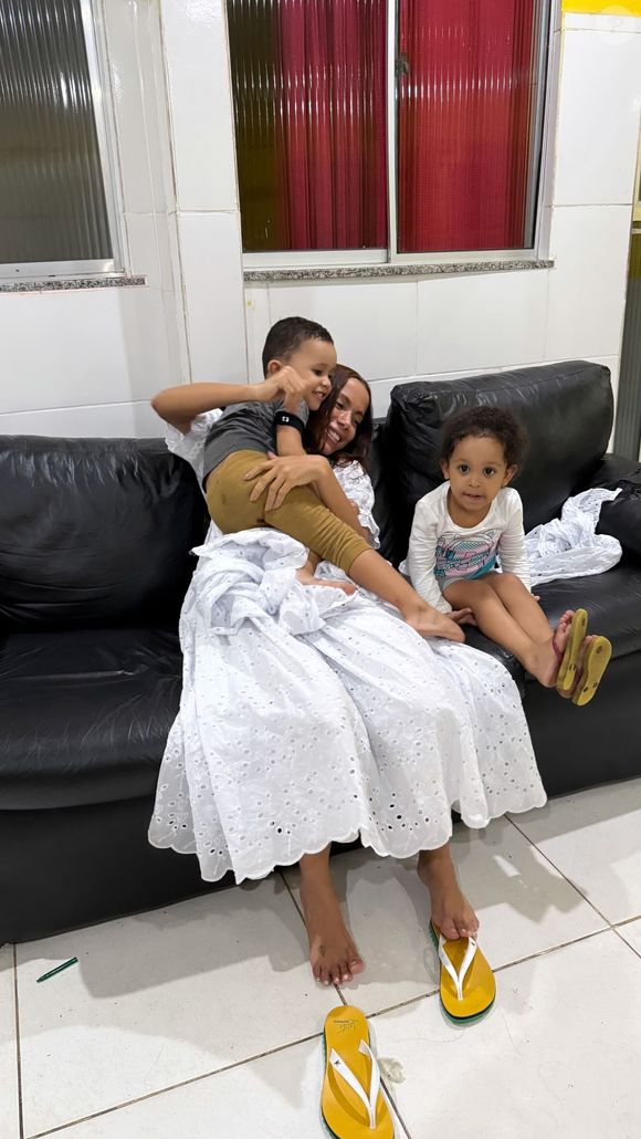 Anitta compartilha mensagem reflexiva sobre vitória e derrota após polêmica