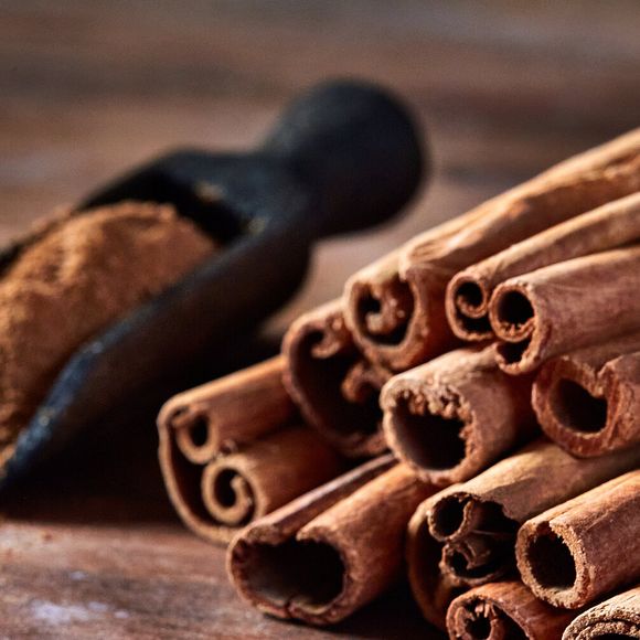 Estudos indicam que a canela é uma ótima aliada na redução do colesterol e dos triglicerídeos