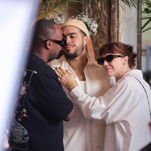 Velório de Preta Gil: o cantor Francisco Gil, filho da artista, ganhou apoio de Thiaguinho e Alice Wegmann na cerimônia de despedida