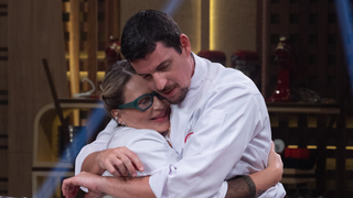 Quem ganhou o 'MasterChef Brasil 2025'? Final EMOCIONANTE consagra nome querido do público após menu com ostras, camarão e mousse