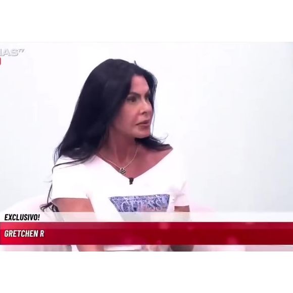 Gretchen fez duas aplicações de hialuronidase e colocou fios no rosto