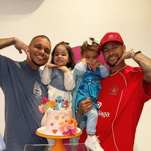 Antonella é filha de Cris Guedes, um dos melhores amigos de Neymar