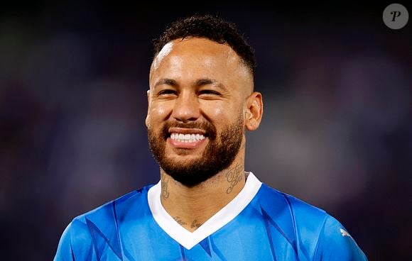 Neymar foi imediatamente contratado pelo Al-Hilal, da Arábia Saudita