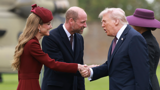 'Você é tão...': aparência de Kate Middleton surpreende Donald Trump e especialista em leitura labial desvenda o que o presidente dos EUA disse à princesa